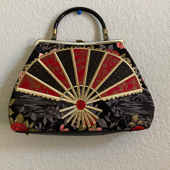 ♥️Isabella Fiore♥️ - Picture 1 of 6